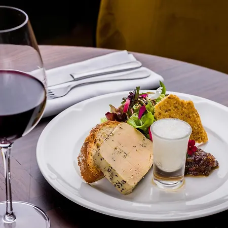 Mercure Ax Les Thermes Hotel 4*