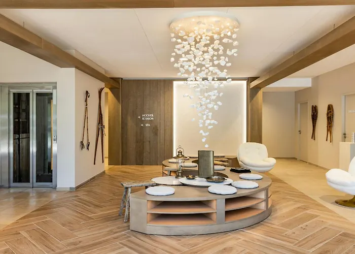 מלון Mercure Ax Les Thermes אקס-לה-טרמה