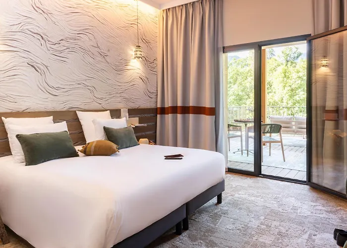 Mercure Ax Les Thermes מלון 4*