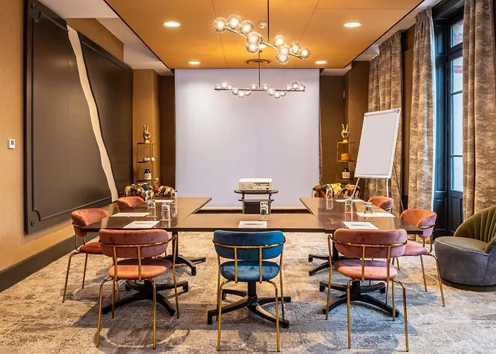 Mercure Ax Les Thermes מלון אקס-לה-טרמה