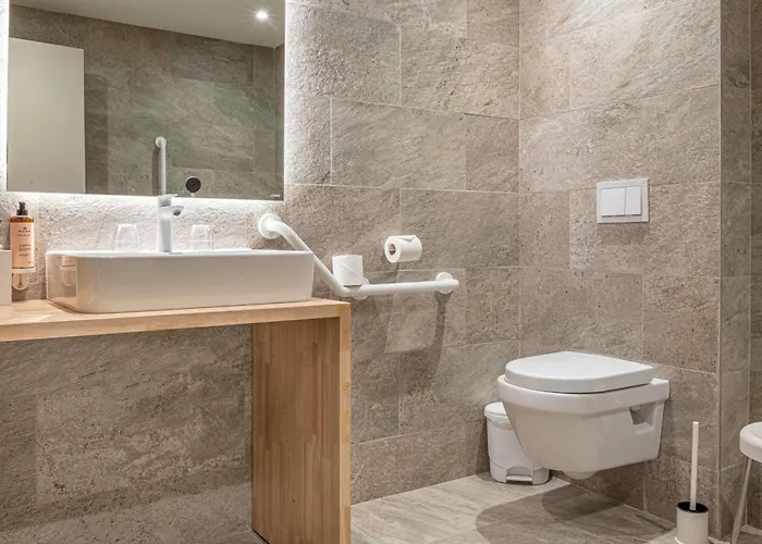 מלון Mercure Ax Les Thermes