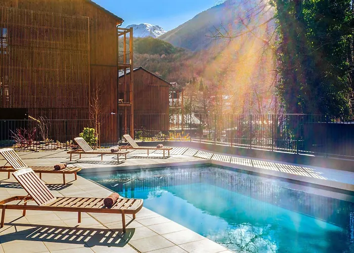 מלון Mercure Ax Les Thermes