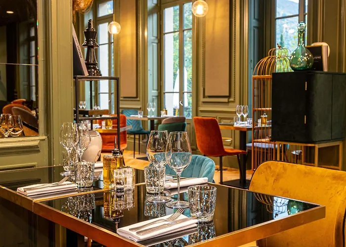 Mercure Ax Les Thermes מלון אקס-לה-טרמה