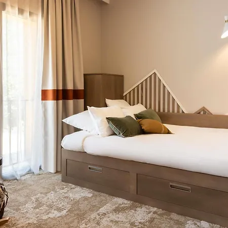 Hotel Mercure Ax Les Thermes 4*