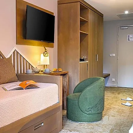 Mercure Ax Les Thermes מלון